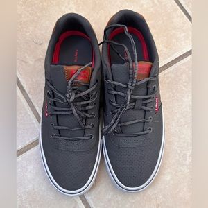 Levis size 8 in men size